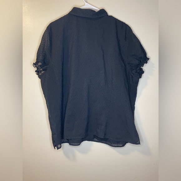 - Notations Women’s Short Sleeve Button Up Top Black Plus Size 3X - Picture 2 of 6